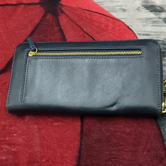 Fossil Navy Zip Around Leather Wallet - Picture 4 of 11